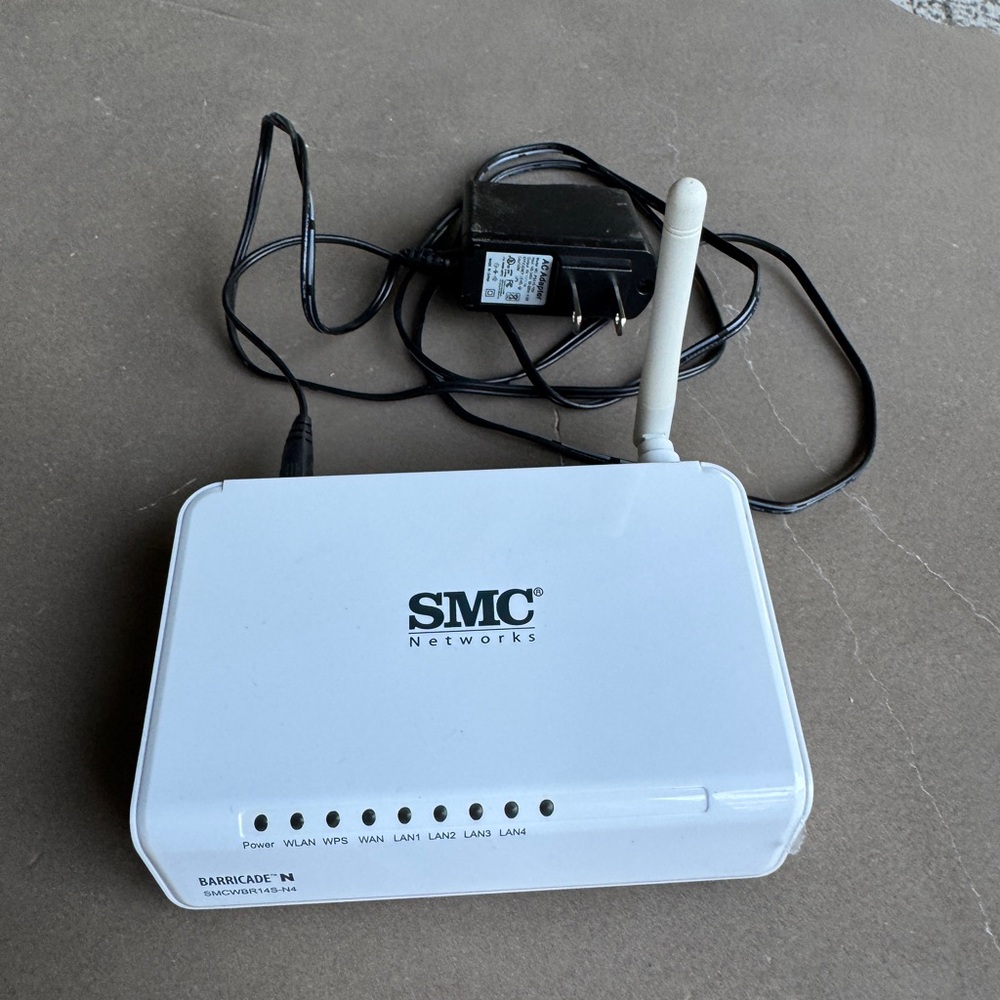 SMC Barricade N 4 ports 150 Mbps Wireless Router Model SMCWBR14S-N4
